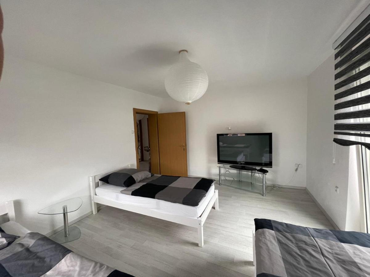 גונצבורג Guntia Apartment Mit Grossem Garten מראה חיצוני תמונה